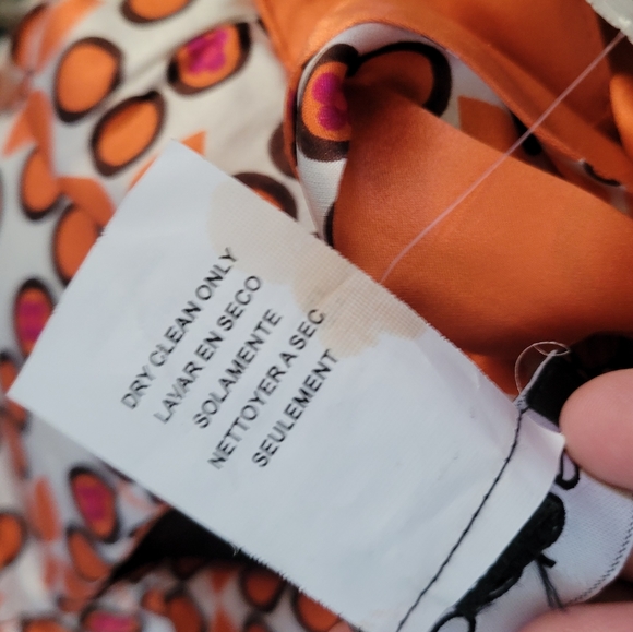 Bebe tie front crop silk halter - Picture 7 of 9